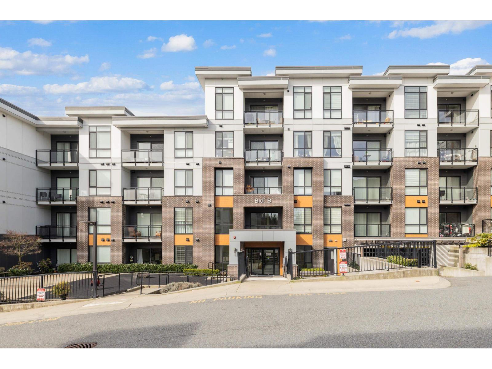 B308 20087 68 AVENUE, Langley, British Columbia