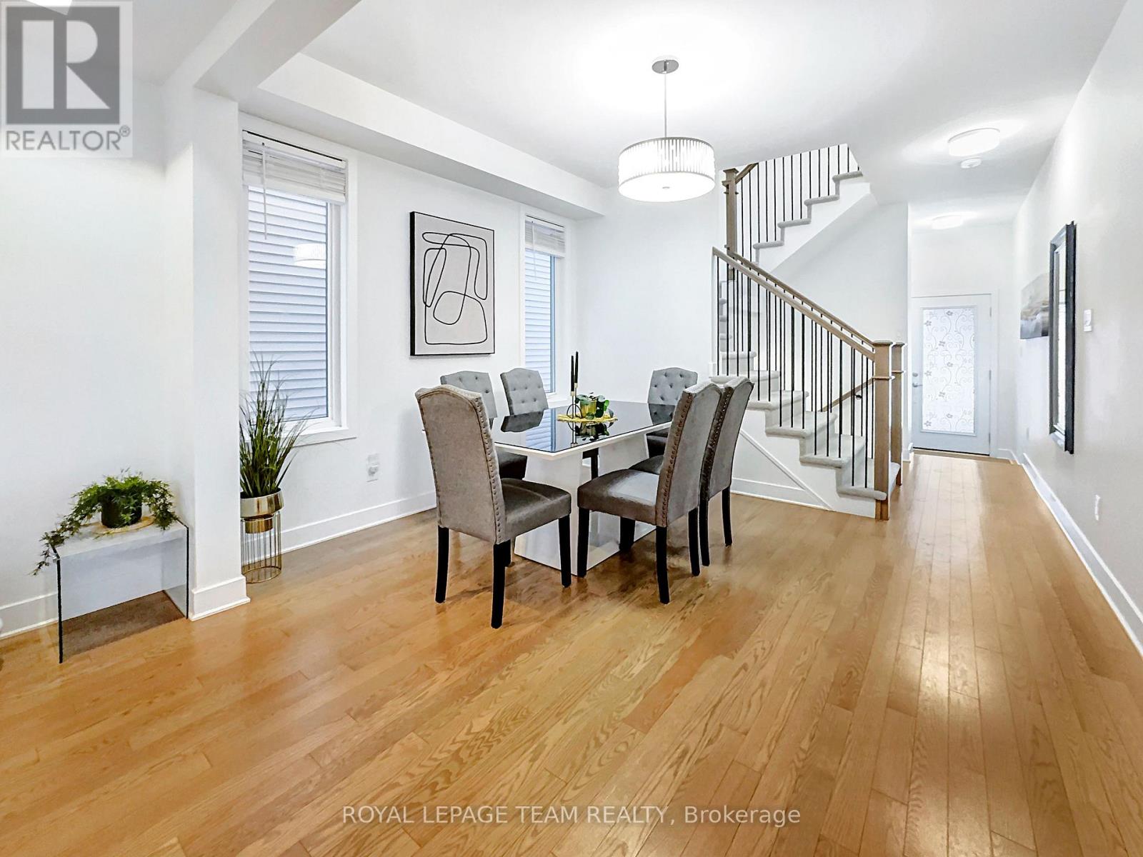 223 Turnbuckle Crescent, Ottawa, Ontario  K2J 7B7 - Photo 7 - X12920018