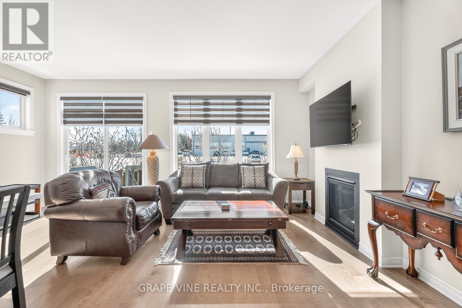 644 Vivera Place, Ottawa, Ontario  K2S 2N1 - Photo 11 - X12920030