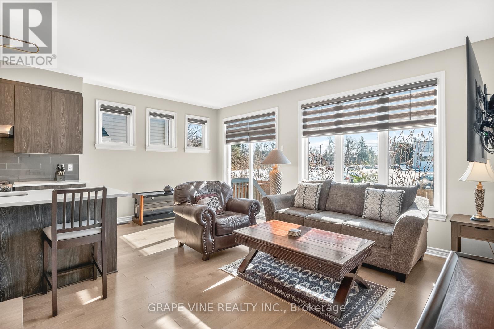 644 Vivera Place, Ottawa, Ontario  K2S 2N1 - Photo 13 - X12920030