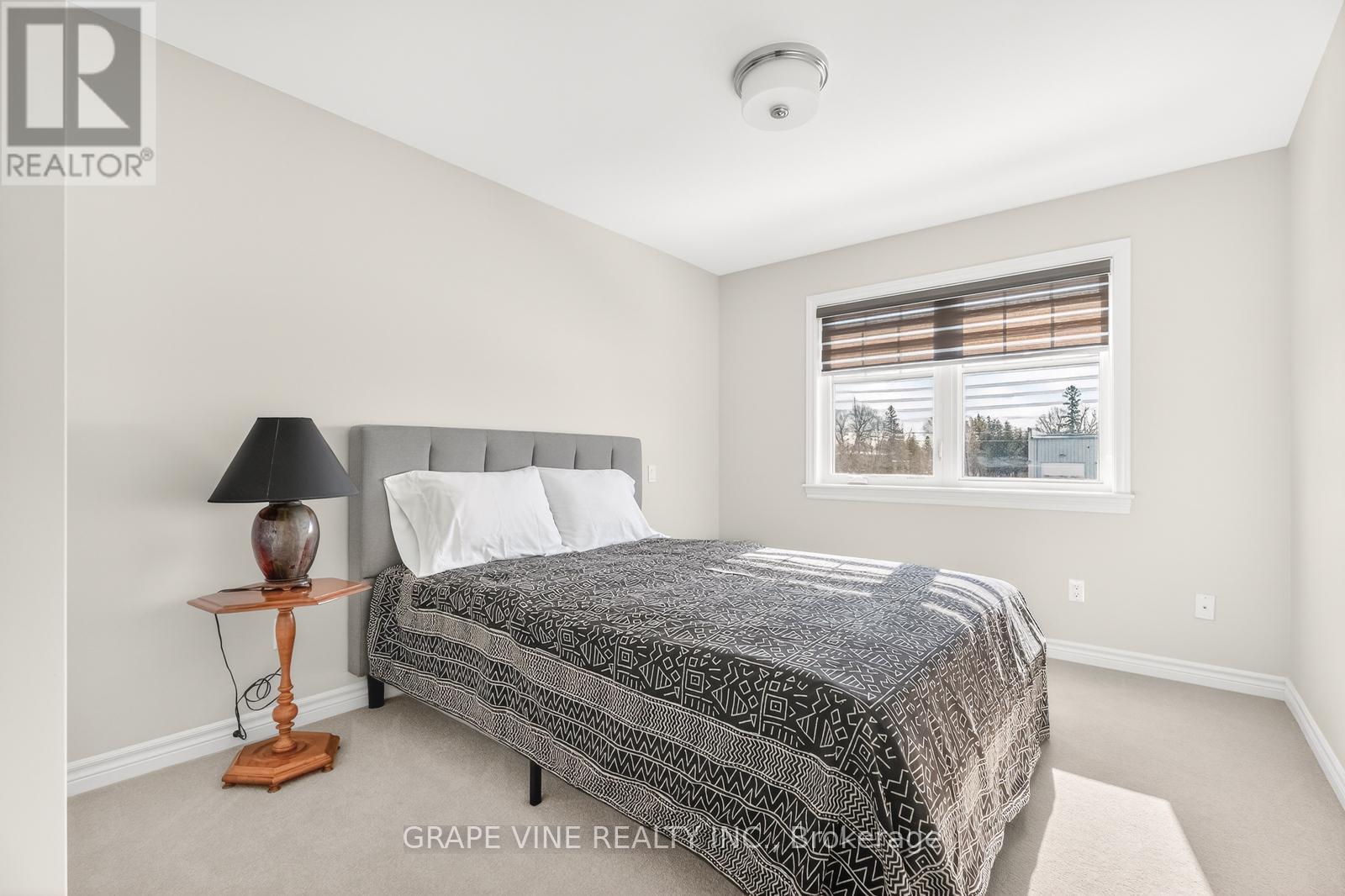 644 Vivera Place, Ottawa, Ontario  K2S 2N1 - Photo 24 - X12920030