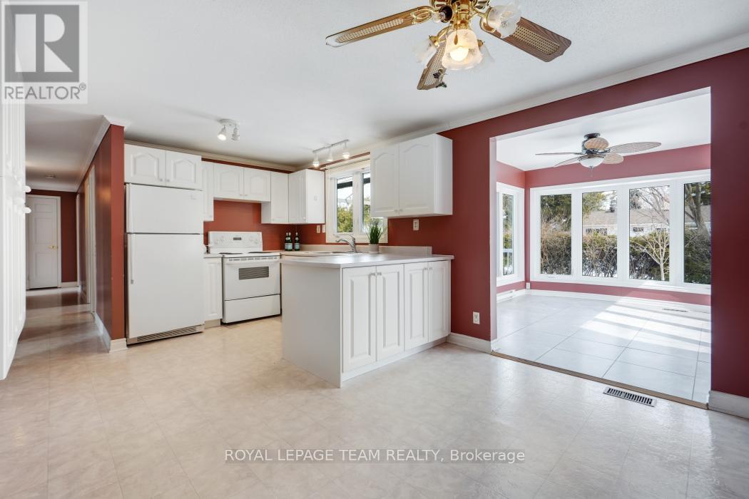 15 Overlake Drive, Ottawa, Ontario  K2E 5V2 - Photo 10 - X12920036