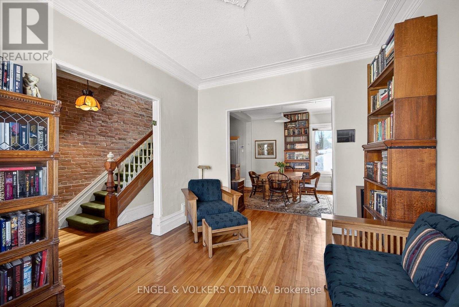 70 Fourth Avenue, Ottawa, Ontario  K1S 2L2 - Photo 12 - X12920098