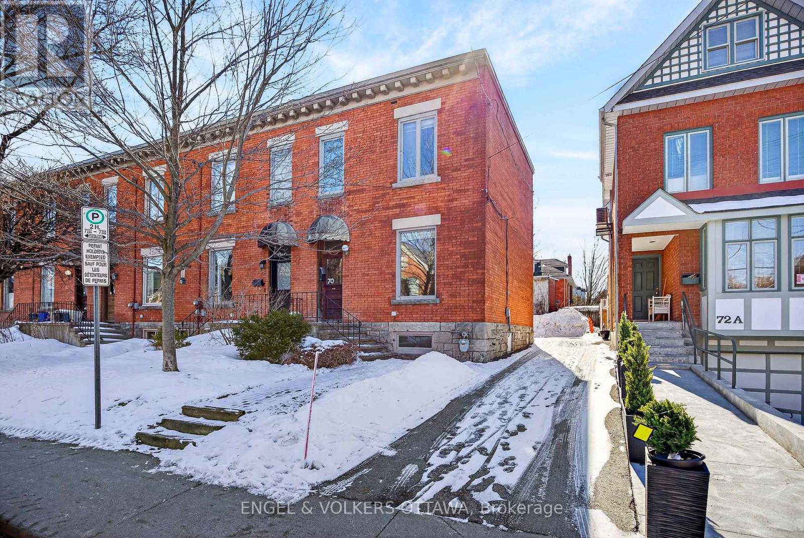 70 Fourth Avenue, Ottawa, Ontario  K1S 2L2 - Photo 2 - X12920098