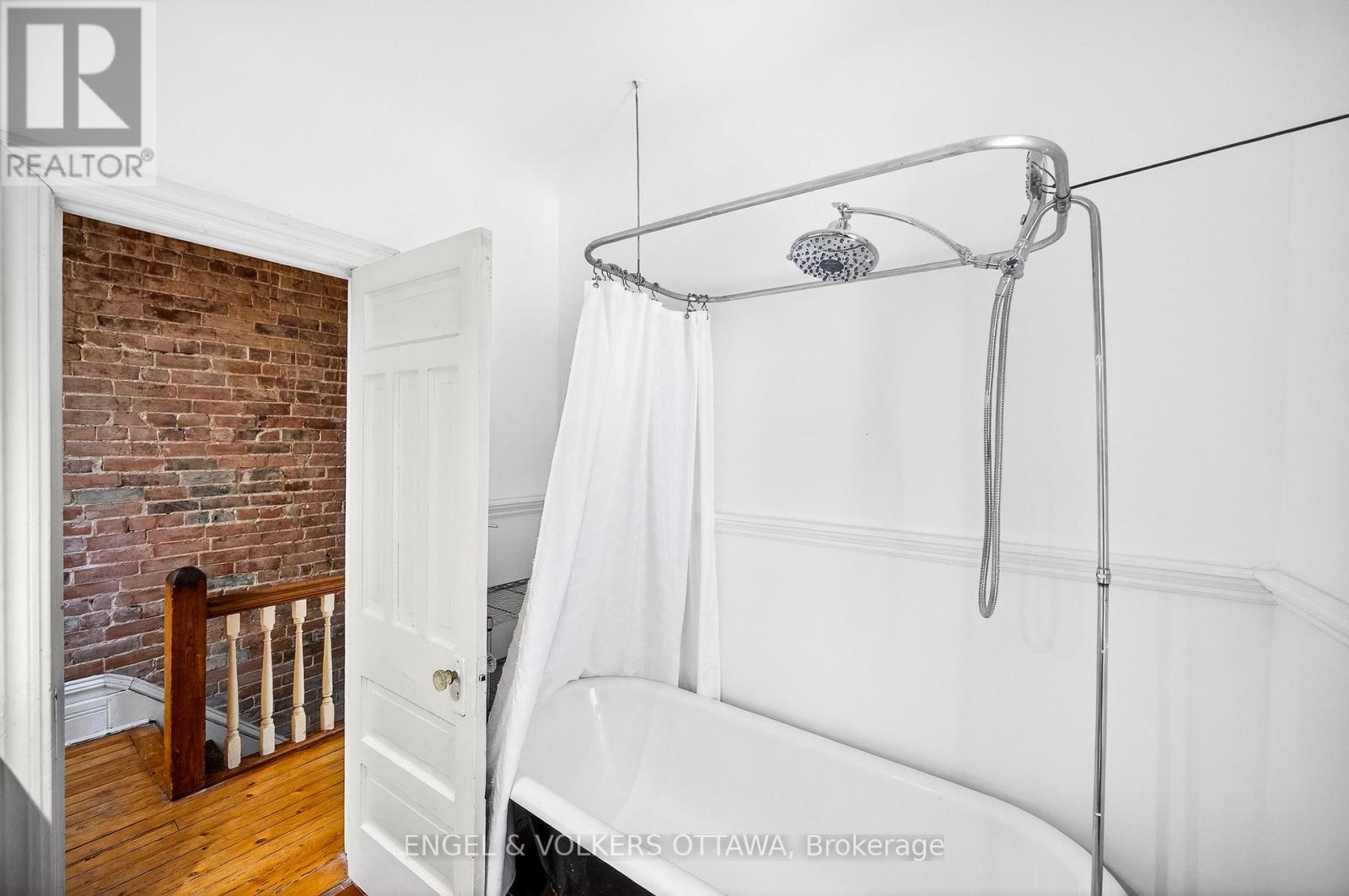 70 Fourth Avenue, Ottawa, Ontario  K1S 2L2 - Photo 34 - X12920098