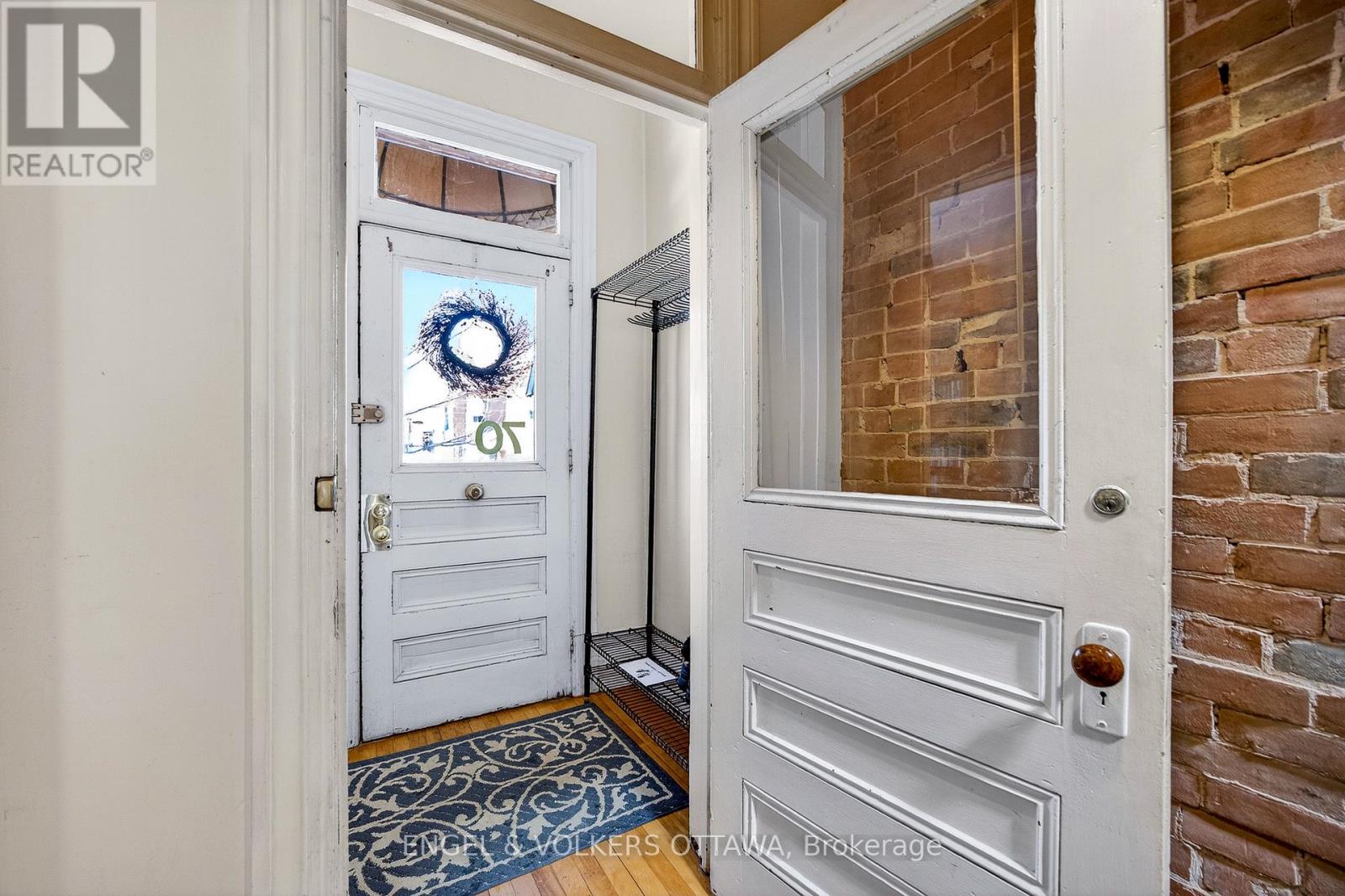 70 Fourth Avenue, Ottawa, Ontario  K1S 2L2 - Photo 5 - X12920098