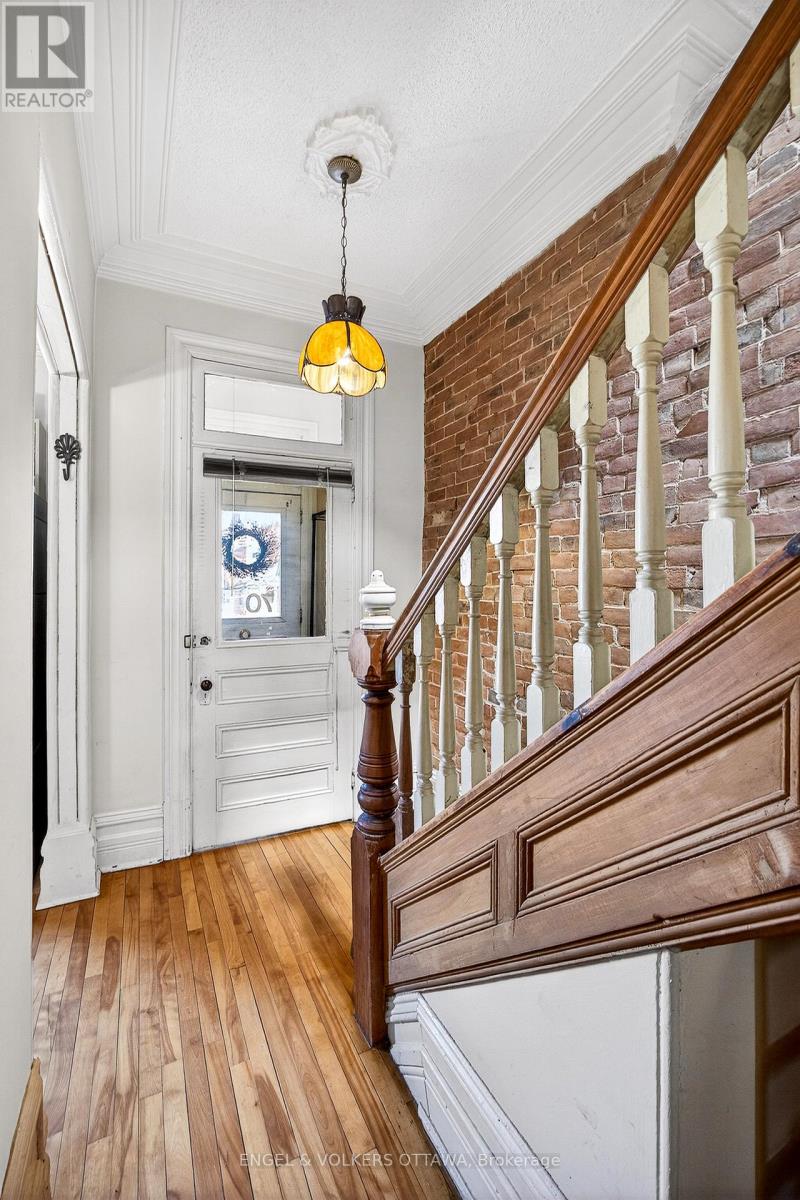 70 Fourth Avenue, Ottawa, Ontario  K1S 2L2 - Photo 6 - X12920098