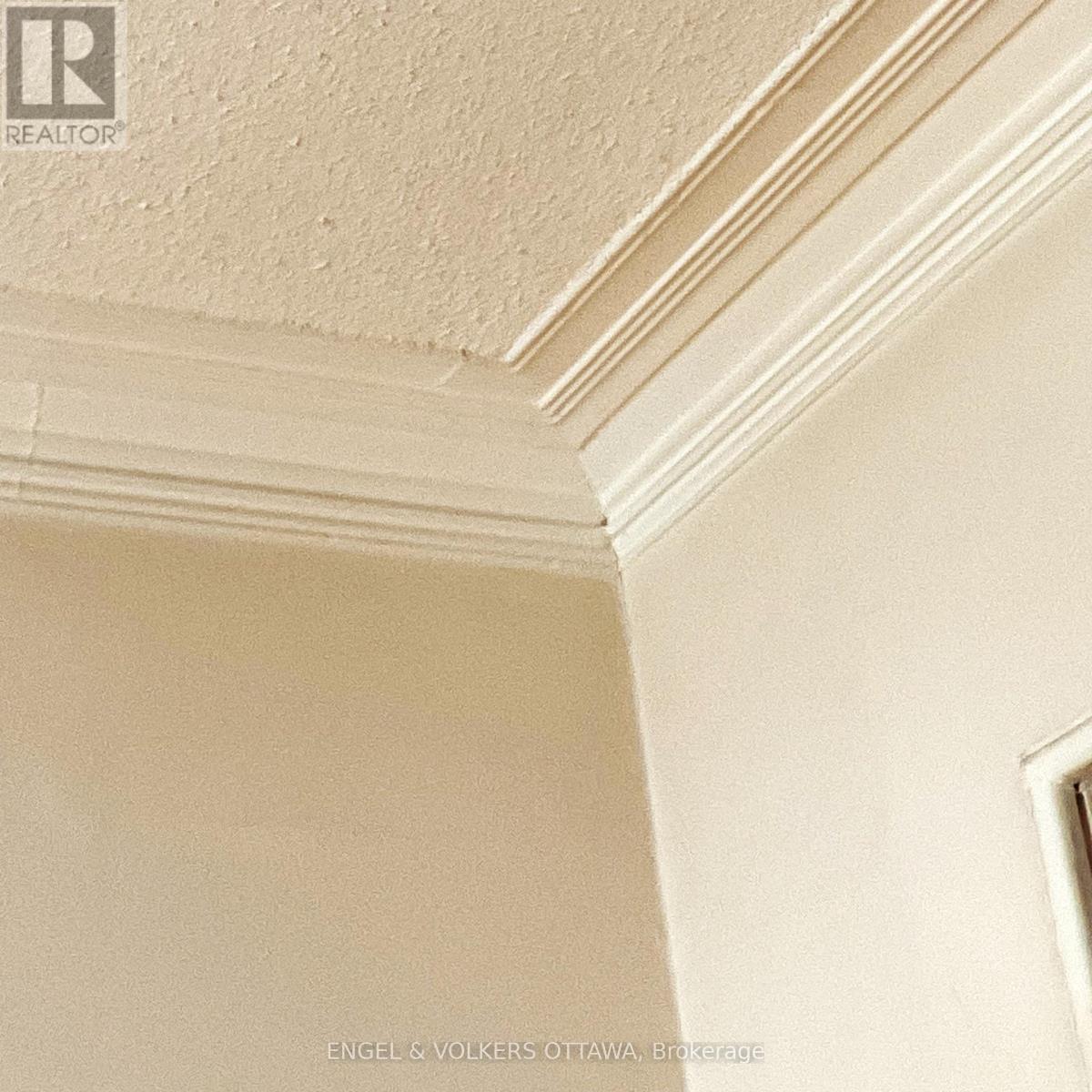 70 Fourth Avenue, Ottawa, Ontario  K1S 2L2 - Photo 9 - X12920098