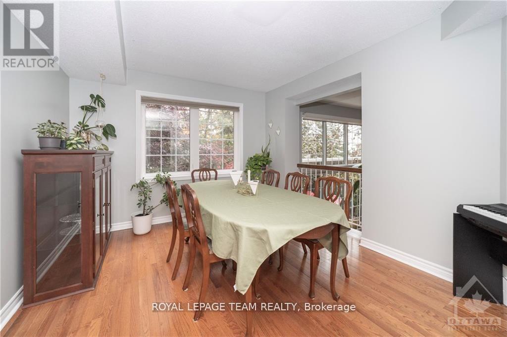 2982 Richmond Road S, Ottawa, Ontario  K2B 6S7 - Photo 13 - X12920116