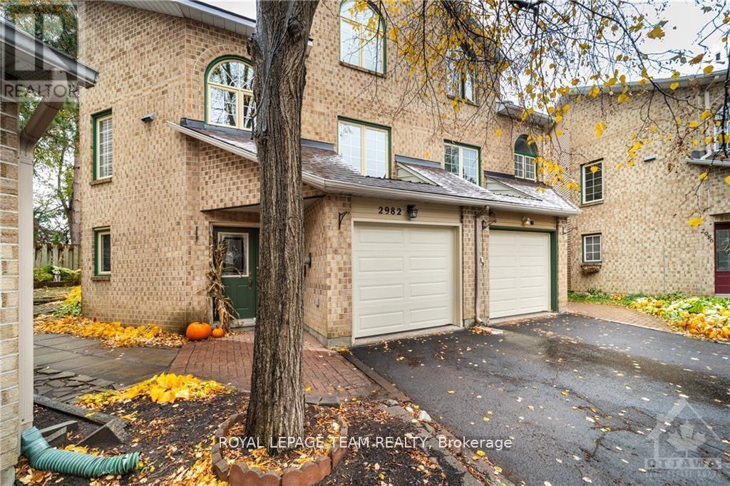 2982 Richmond Road S, Ottawa, Ontario  K2B 6S7 - Photo 2 - X12920116