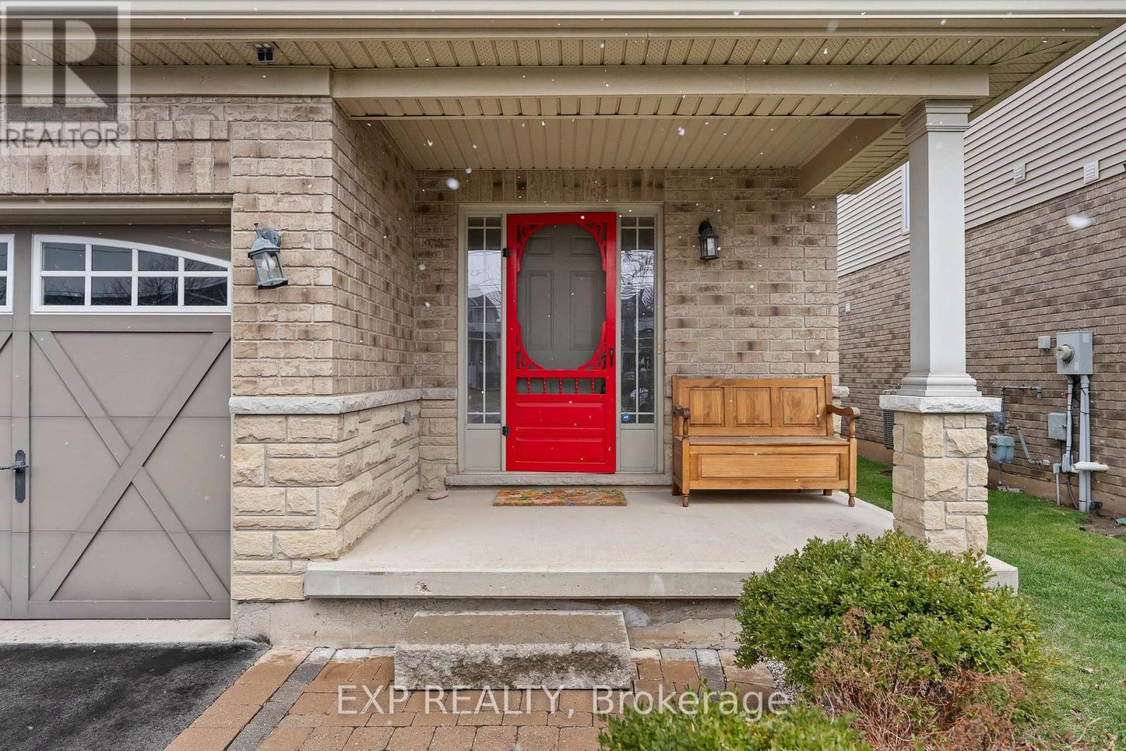 4875 John Street, Lincoln (Beamsville), Ontario  L3J 0P2 - Photo 3 - X12920110