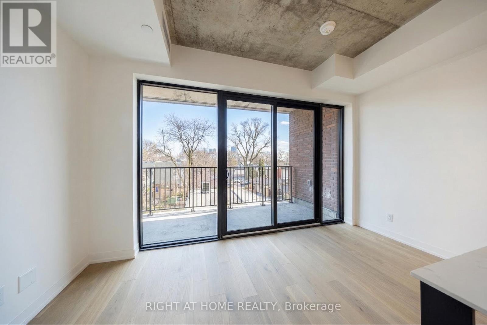 301 - 761 Queen Street E, Toronto, Ontario  M4M 1H3 - Photo 4 - E12917802