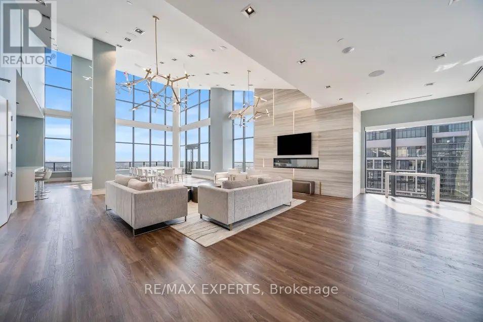 221 - 9000 Jane Street, Vaughan, Ontario  L4K 0M6 - Photo 28 - N12919962