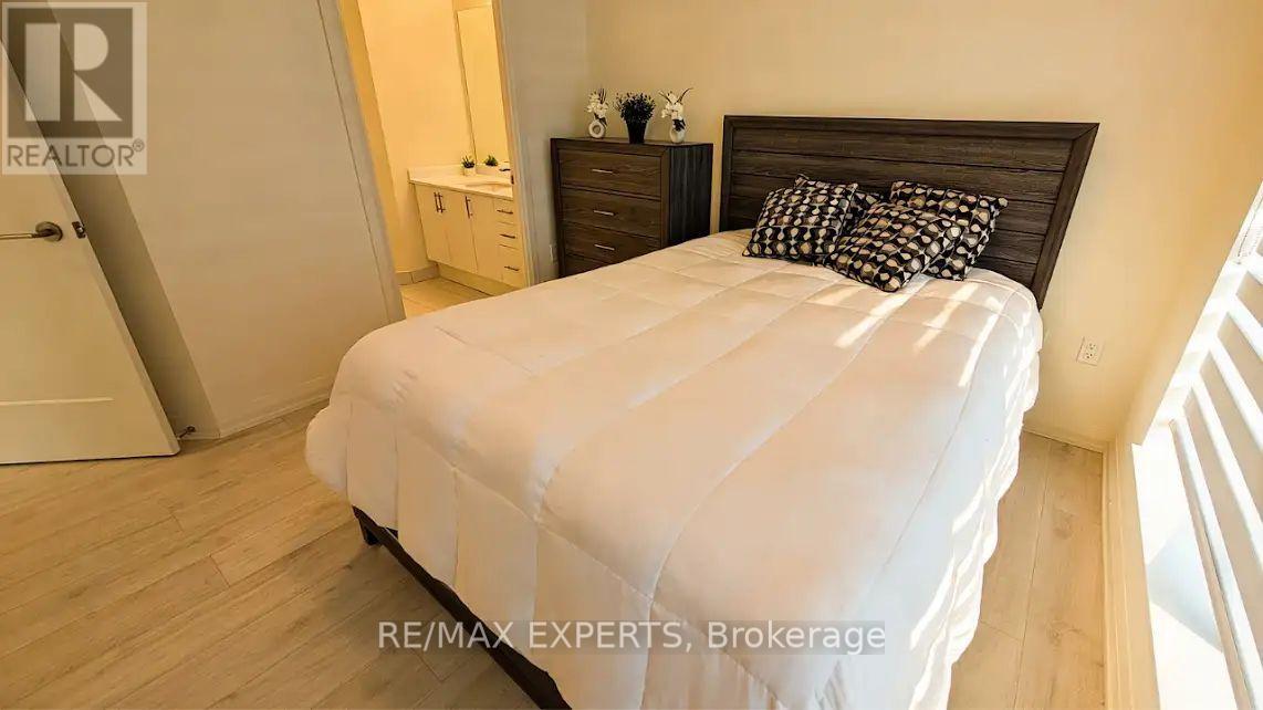 221 - 9000 Jane Street, Vaughan, Ontario  L4K 0M6 - Photo 17 - N12919962