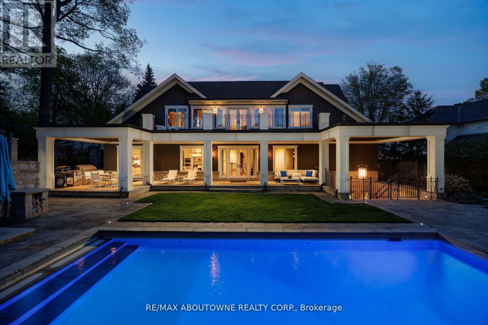 64 Brentwood Road, Oakville, Ontario  L6J 4B6 - Photo 46 - W12702312