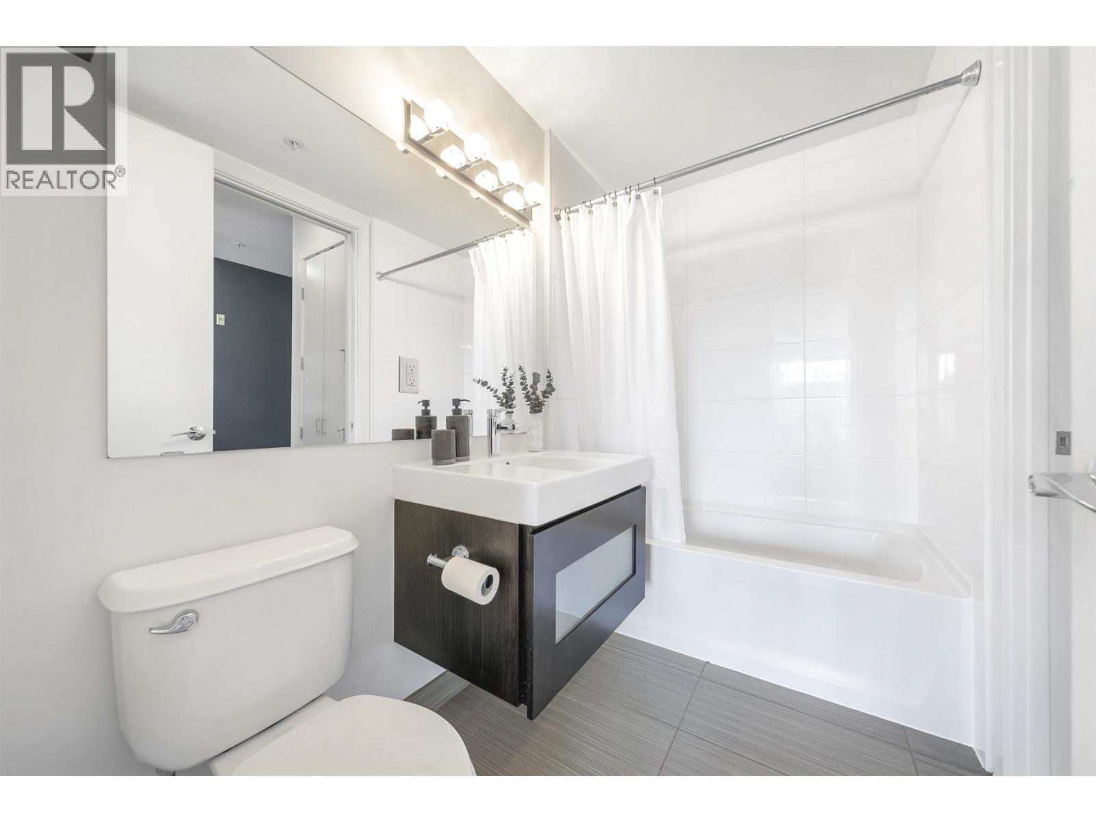 206 3333 Main Street, Vancouver, British Columbia  V5V 3M8 - Photo 24 - R3103463