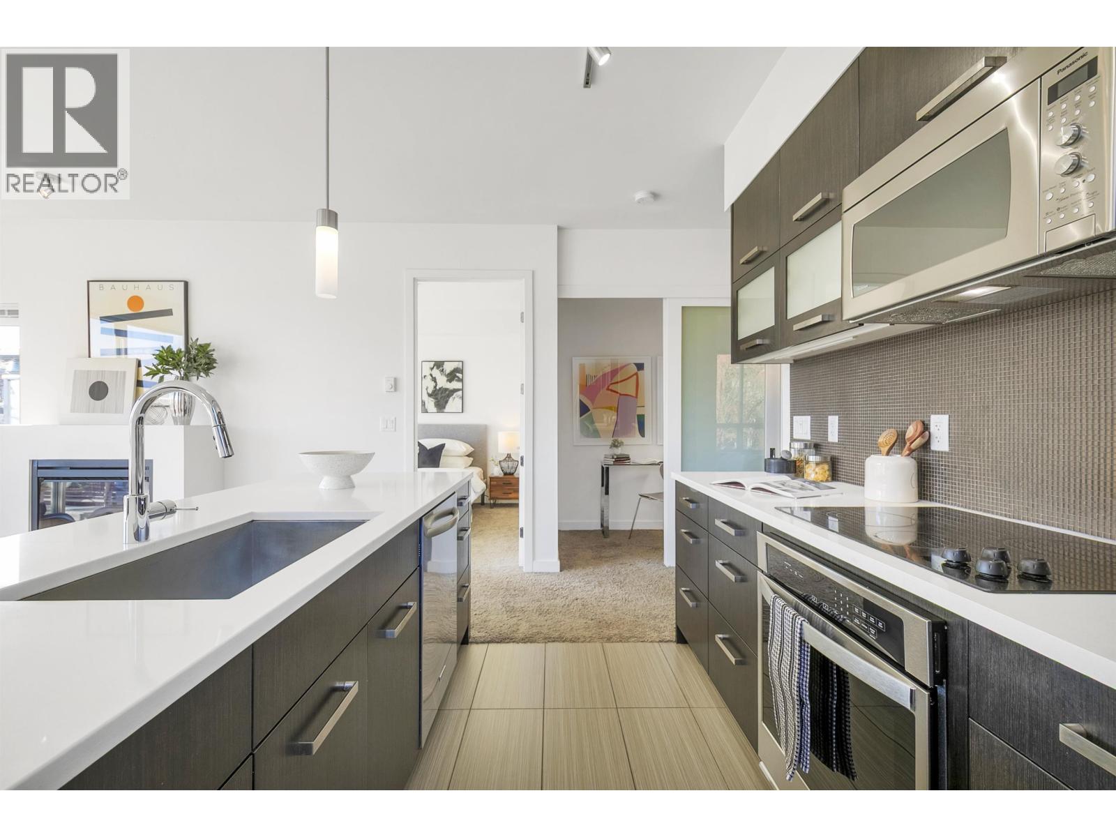 206 3333 Main Street, Vancouver, British Columbia  V5V 3M8 - Photo 4 - R3103463