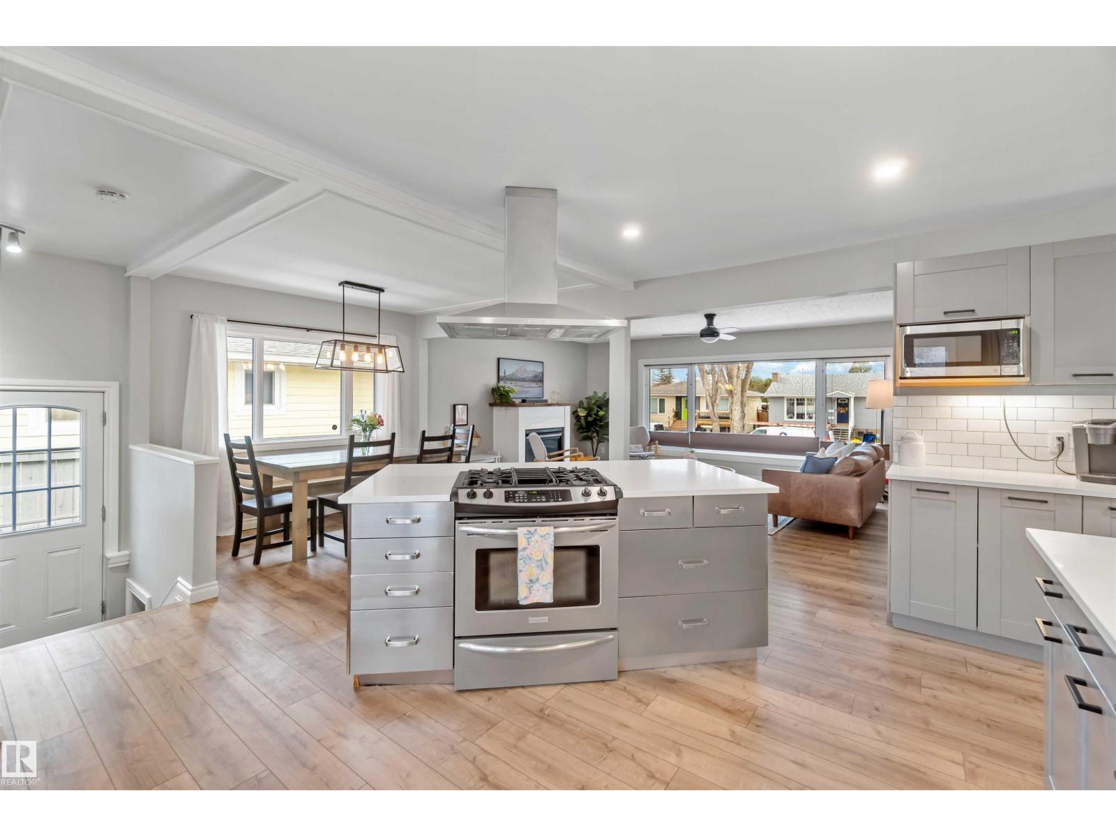 10627 82 St Nw, Edmonton, Alberta  T6A 3N2 - Photo 4 - E4478965