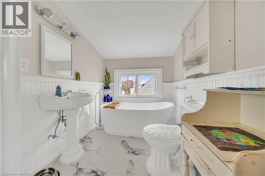 46 East 13th Street, Hamilton, Ontario  L9A 3Z3 - Photo 26 - 40812411