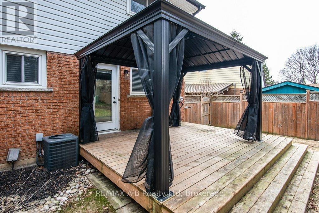 567 Durham Crescent, Woodstock, Ontario  N4S 5X4 - Photo 13 - X12920002