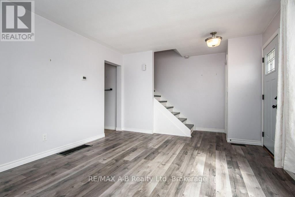 567 Durham Crescent, Woodstock, Ontario  N4S 5X4 - Photo 18 - X12920002