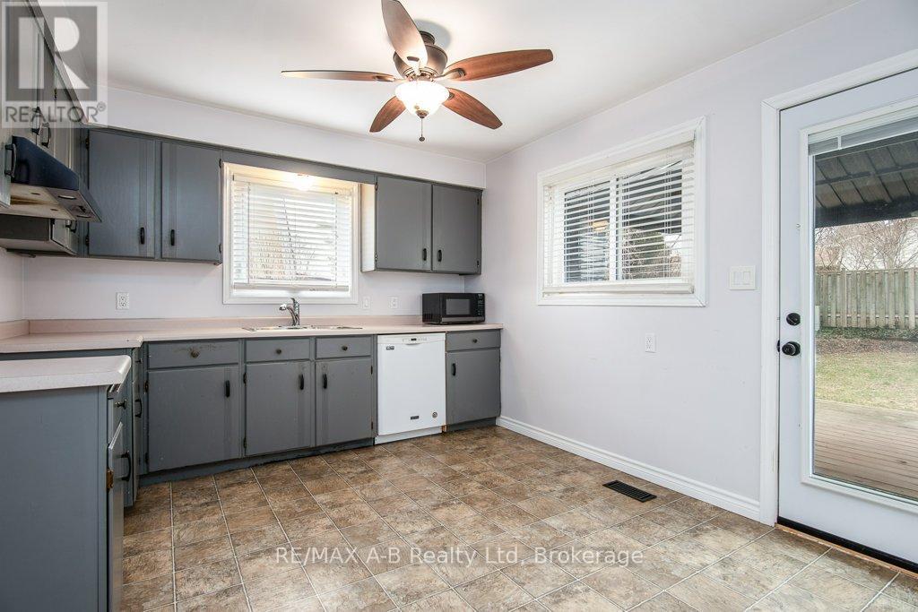 567 Durham Crescent, Woodstock, Ontario  N4S 5X4 - Photo 20 - X12920002