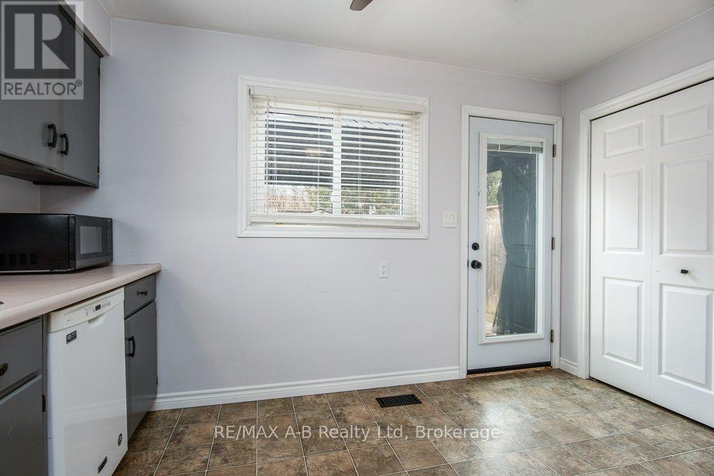 567 Durham Crescent, Woodstock, Ontario  N4S 5X4 - Photo 25 - X12920002