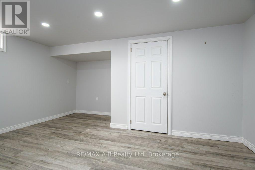 567 Durham Crescent, Woodstock, Ontario  N4S 5X4 - Photo 39 - X12920002