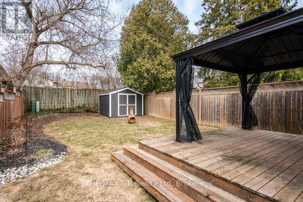 567 Durham Crescent, Woodstock, Ontario  N4S 5X4 - Photo 9 - X12920002