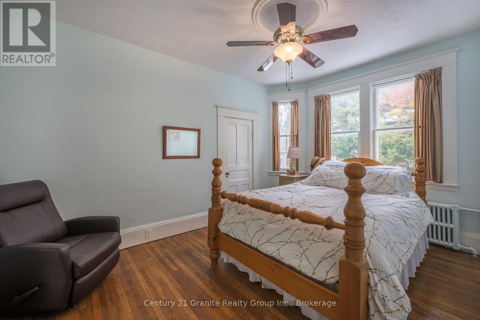 84 Cambridge Street N, Kawartha Lakes (Lindsay), Ontario  K9V 4E2 - Photo 15 - X12920014