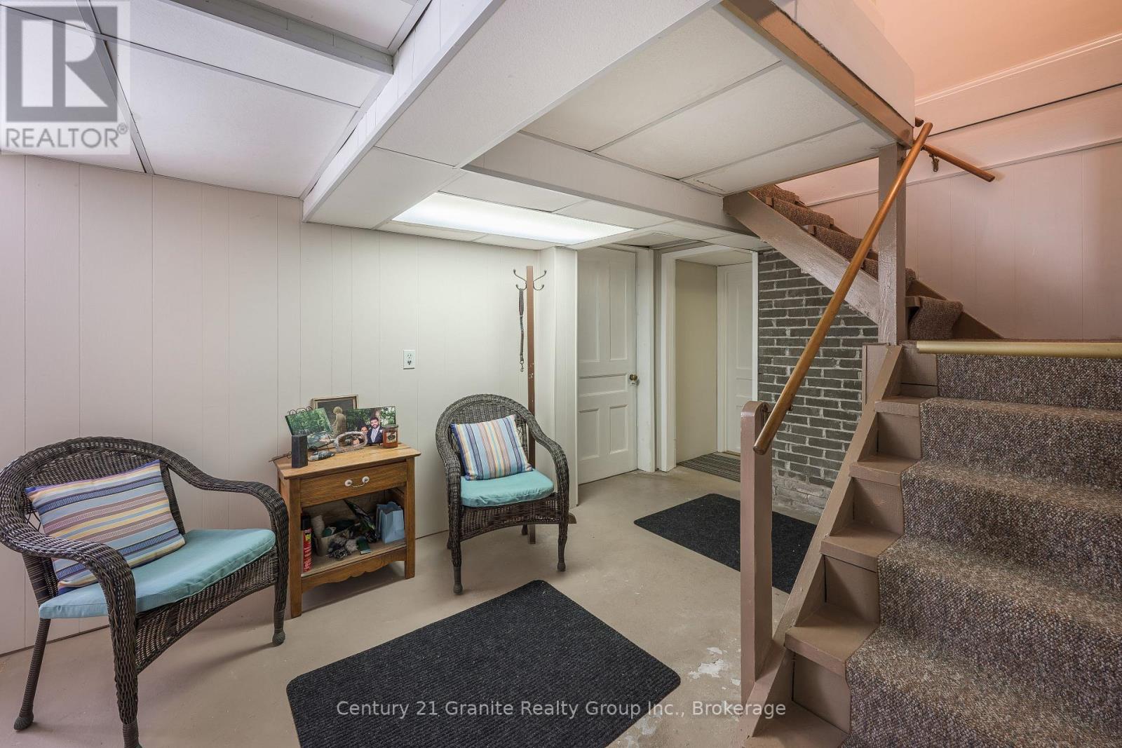 84 Cambridge Street N, Kawartha Lakes (Lindsay), Ontario  K9V 4E2 - Photo 28 - X12920014