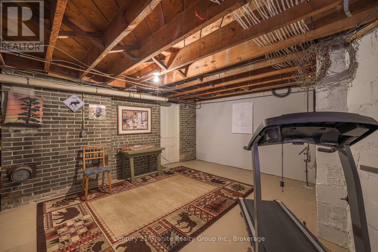 84 Cambridge Street N, Kawartha Lakes (Lindsay), Ontario  K9V 4E2 - Photo 36 - X12920014