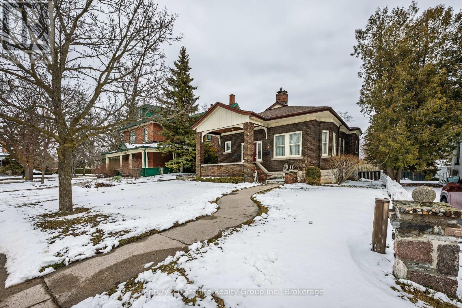 84 Cambridge Street N, Kawartha Lakes (Lindsay), Ontario  K9V 4E2 - Photo 40 - X12920014