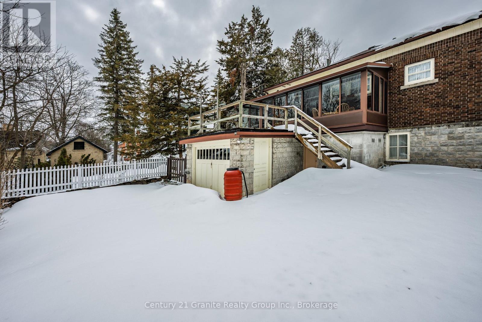 84 Cambridge Street N, Kawartha Lakes (Lindsay), Ontario  K9V 4E2 - Photo 42 - X12920014
