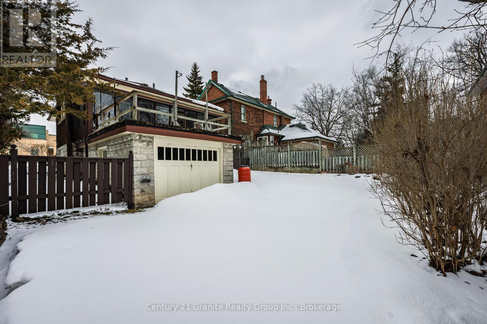 84 Cambridge Street N, Kawartha Lakes (Lindsay), Ontario  K9V 4E2 - Photo 43 - X12920014
