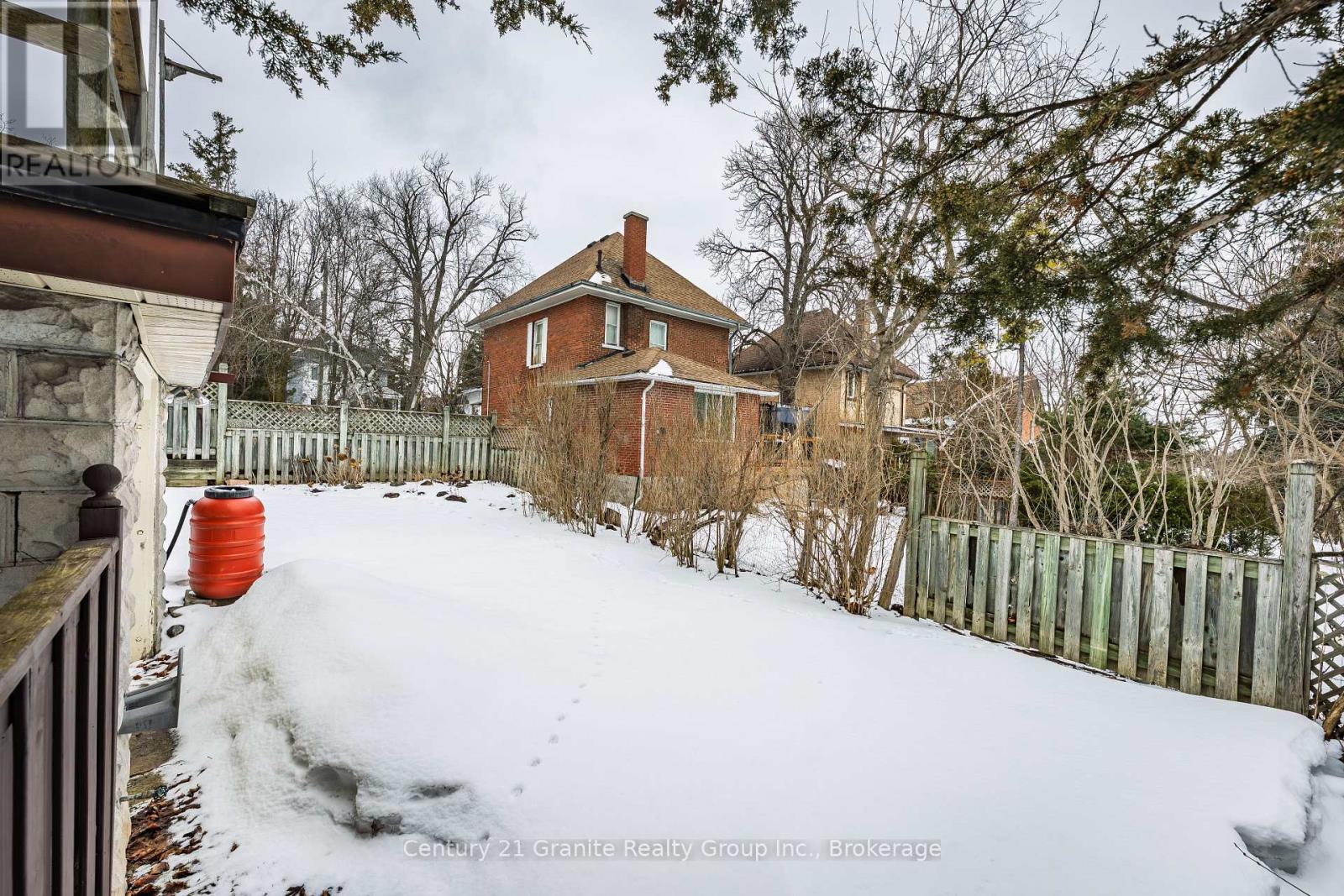 84 Cambridge Street N, Kawartha Lakes (Lindsay), Ontario  K9V 4E2 - Photo 44 - X12920014