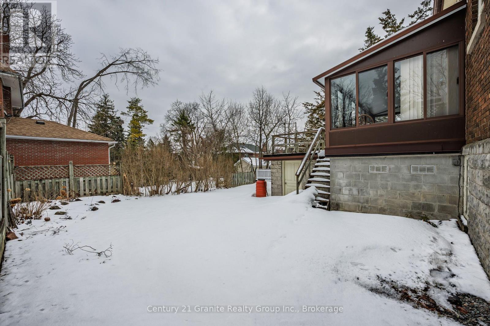 84 Cambridge Street N, Kawartha Lakes (Lindsay), Ontario  K9V 4E2 - Photo 45 - X12920014