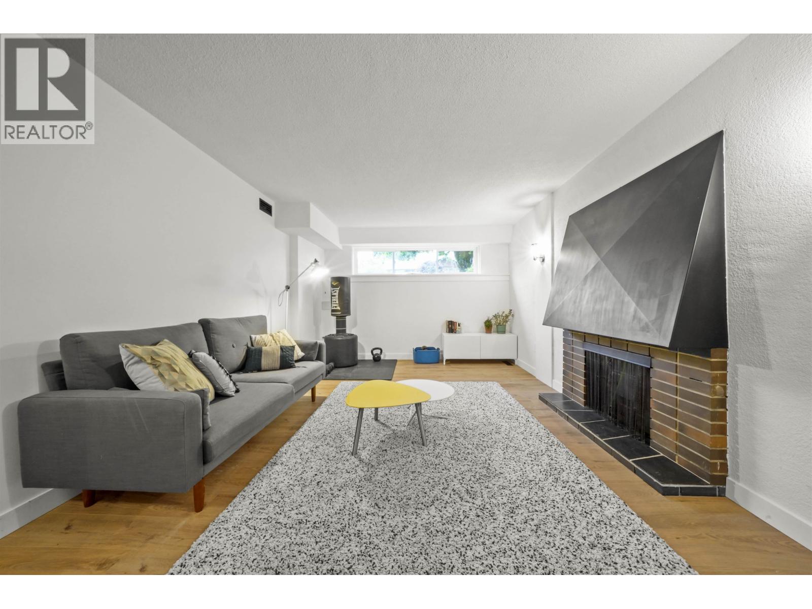 75 Springer Avenue, Burnaby, British Columbia  V5B 3K4 - Photo 19 - R3103448