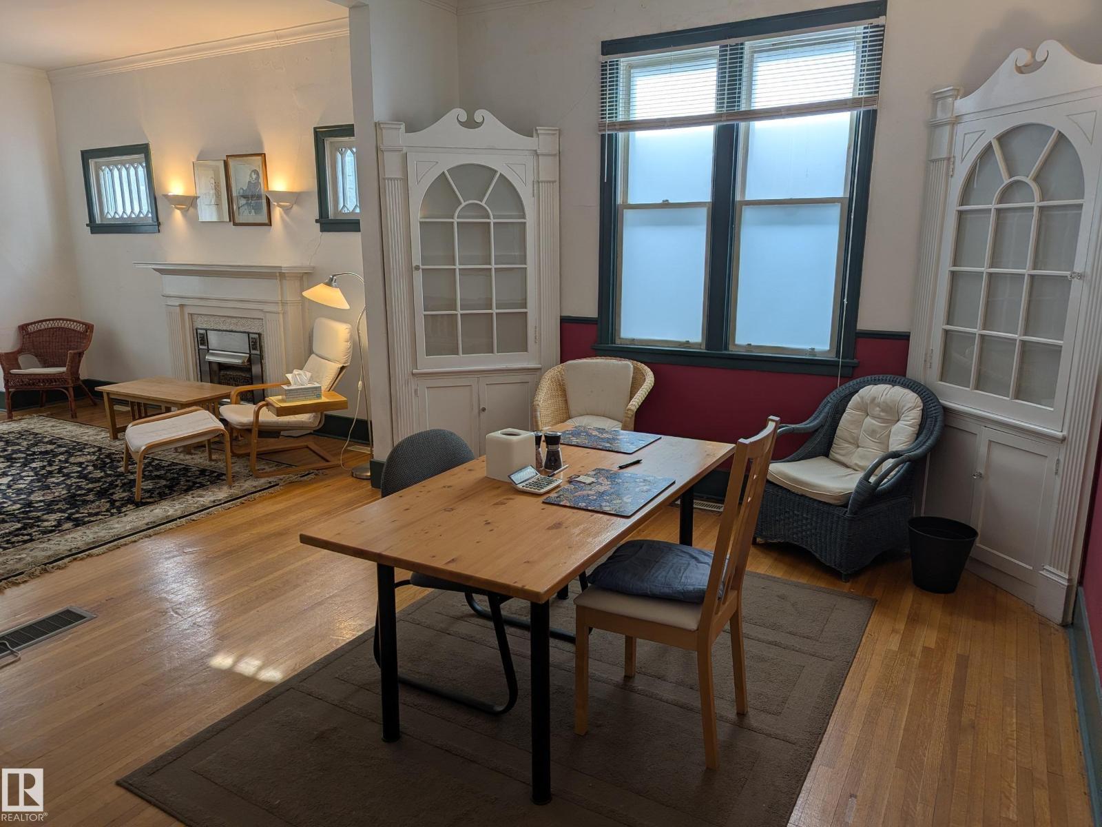 8416 104 St Nw, Edmonton, Alberta  T6E 4G2 - Photo 3 - E4478707