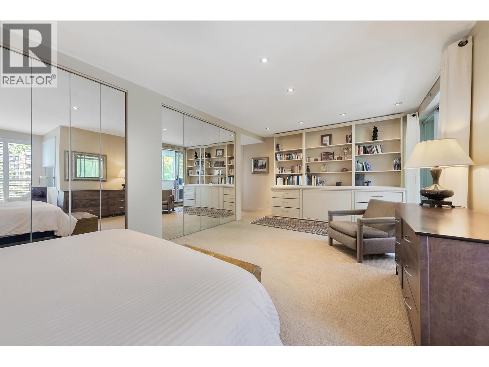 302 2015 Beach Avenue, Vancouver, British Columbia  V6G 1Z3 - Photo 32 - R3103187