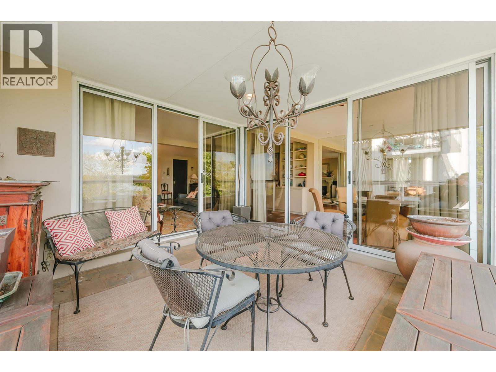 302 2015 Beach Avenue, Vancouver, British Columbia  V6G 1Z3 - Photo 24 - R3103187