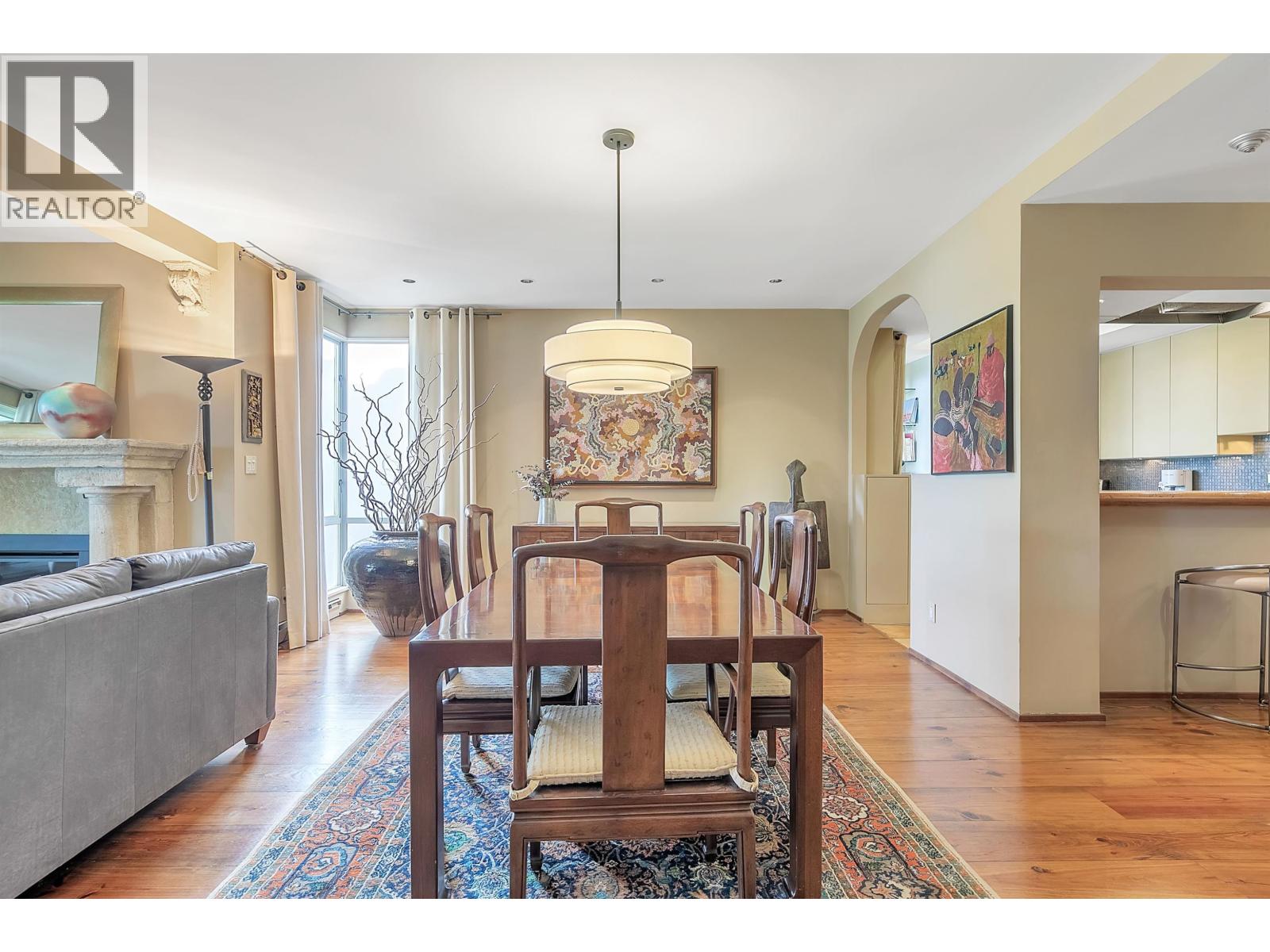 302 2015 Beach Avenue, Vancouver, British Columbia  V6G 1Z3 - Photo 10 - R3103187