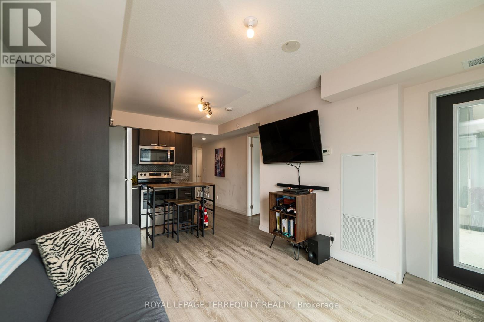 1107 - 2152 Lawrence Avenue E, Toronto, Ontario  M1R 0B5 - Photo 4 - E12919994