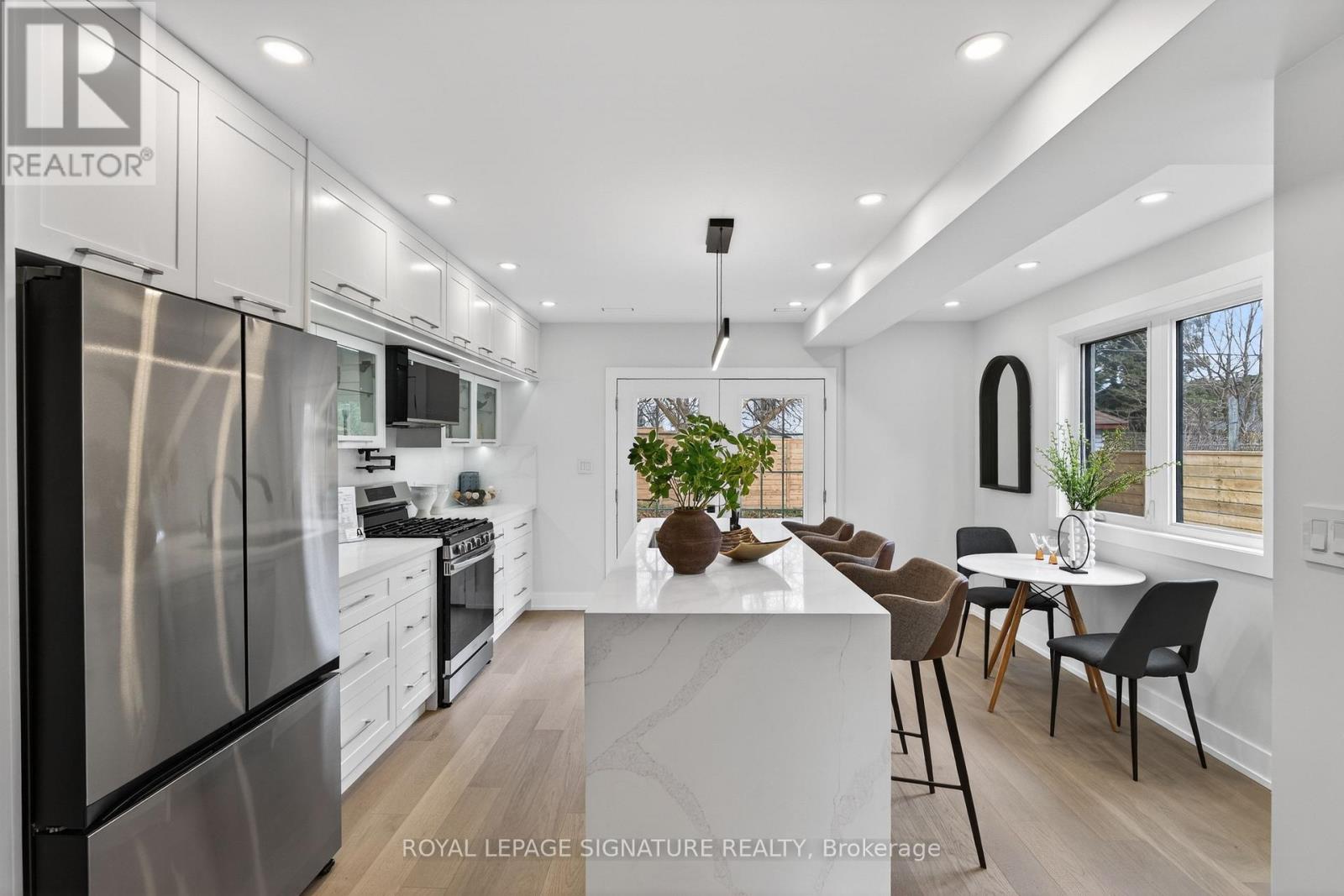 87 Wiley Avenue, Toronto, Ontario  M4J 3W5 - Photo 11 - E12920060