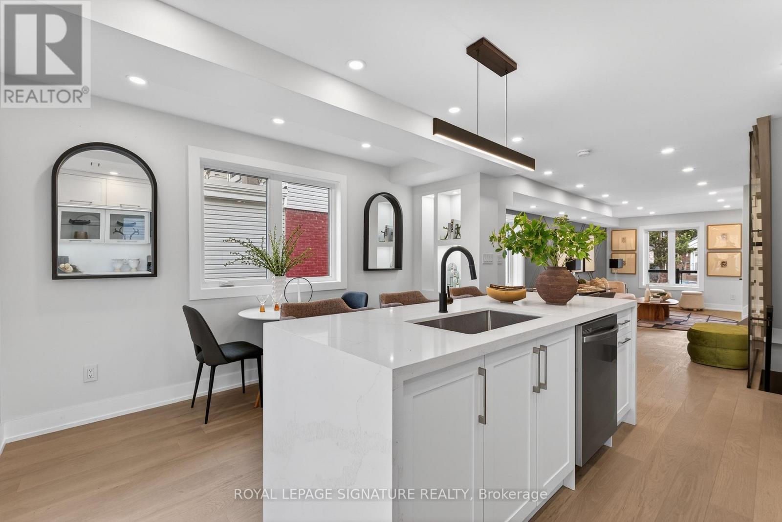 87 Wiley Avenue, Toronto, Ontario  M4J 3W5 - Photo 16 - E12920060