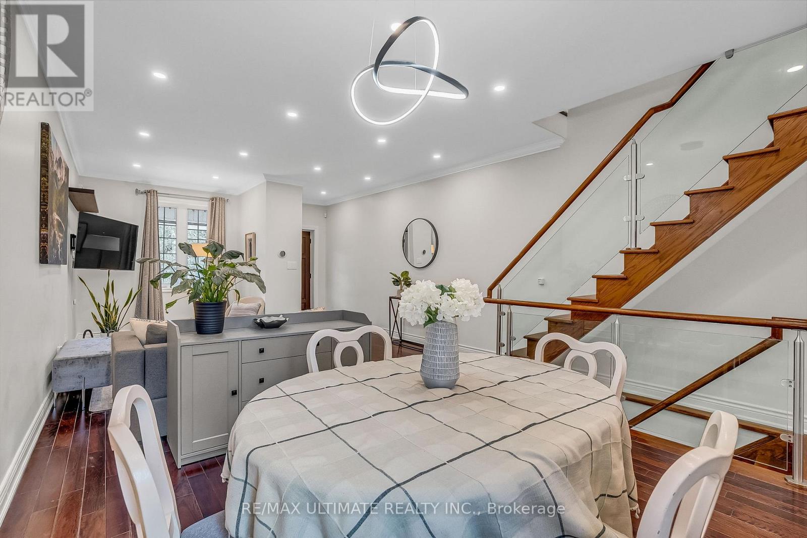 429 Jones Avenue, Toronto, Ontario  M4J 3G6 - Photo 10 - E12920096