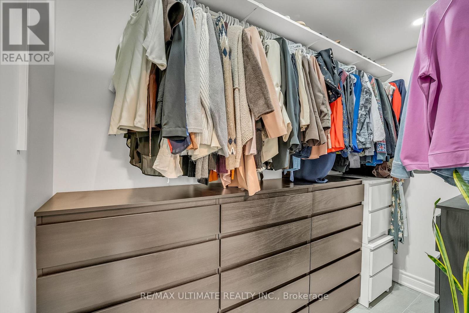 429 Jones Avenue, Toronto, Ontario  M4J 3G6 - Photo 26 - E12920096