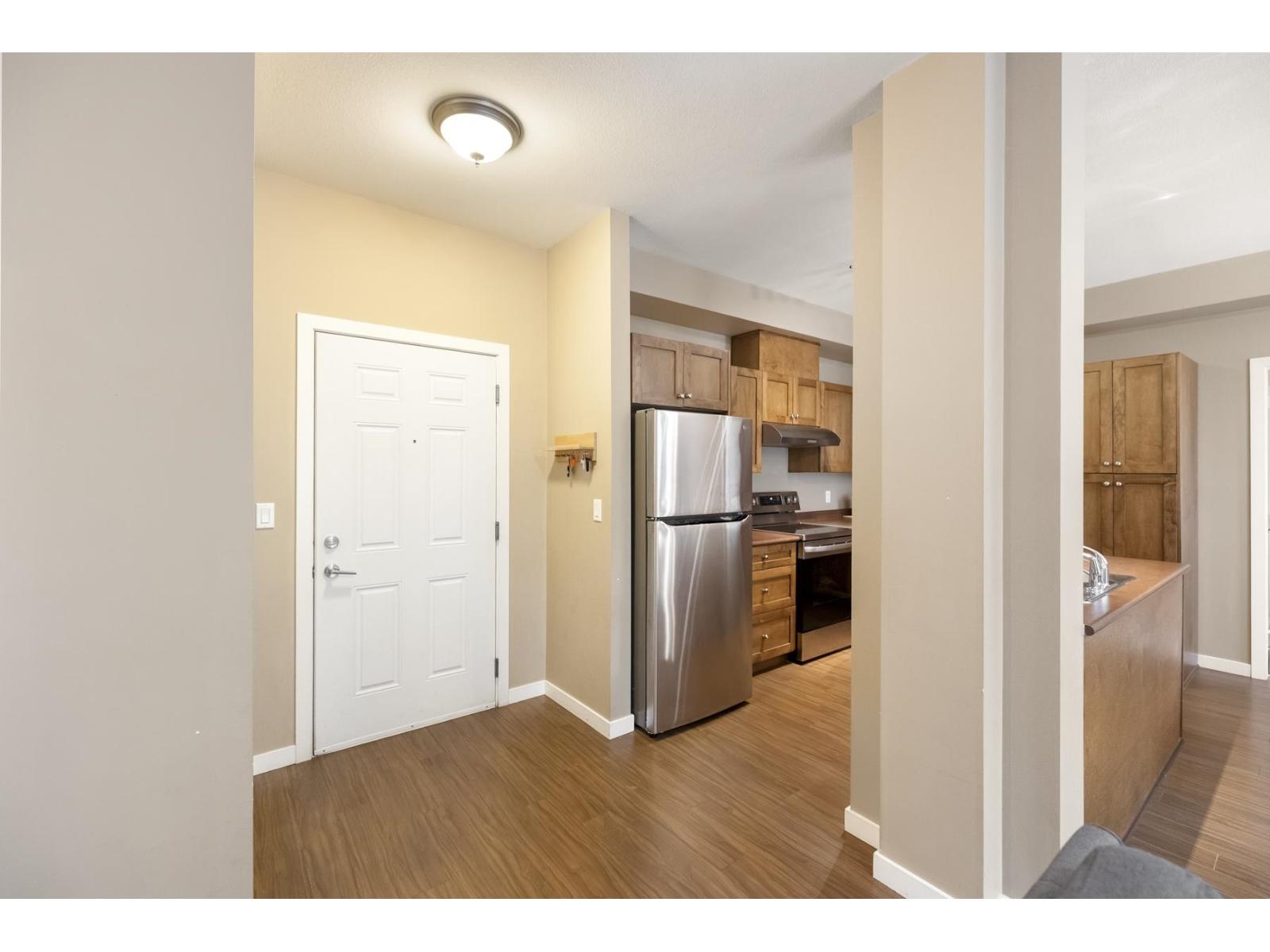 328 13277 108 Avenue, Surrey, British Columbia  V3T 0A9 - Photo 3 - R3103504