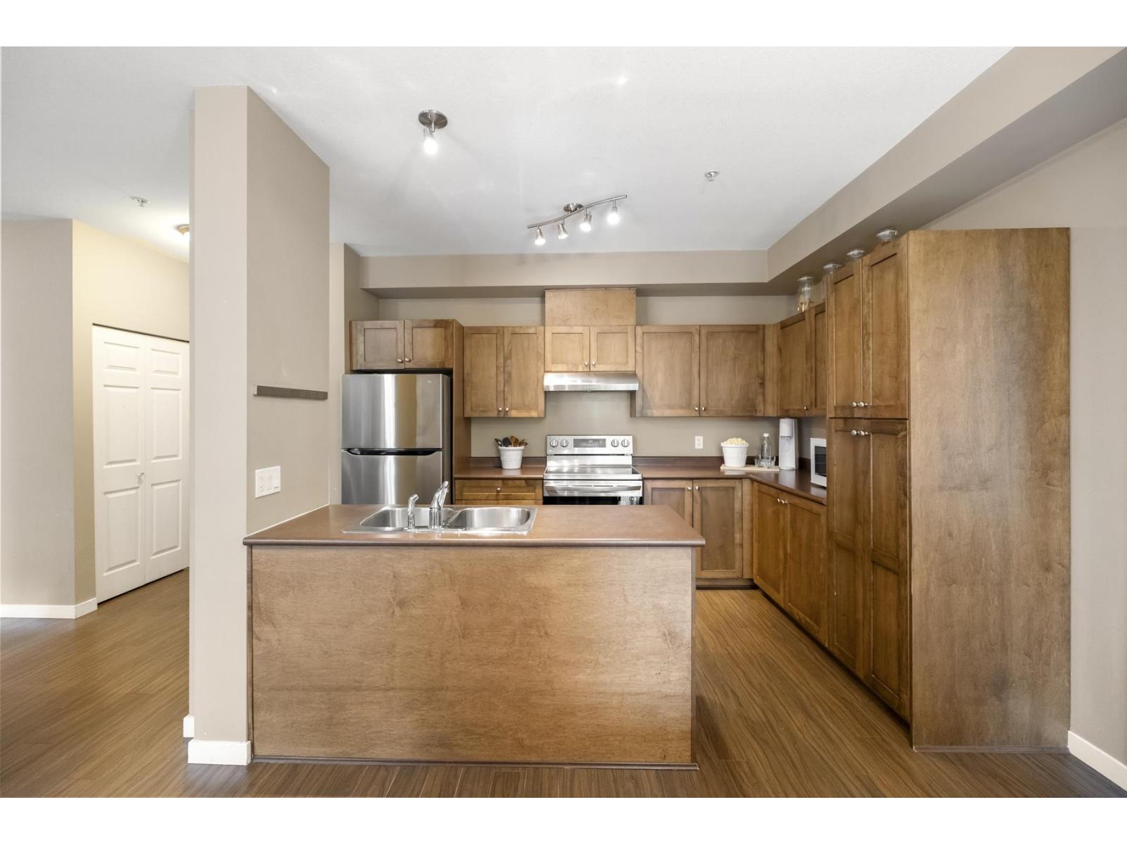 328 13277 108 Avenue, Surrey, British Columbia  V3T 0A9 - Photo 8 - R3103504