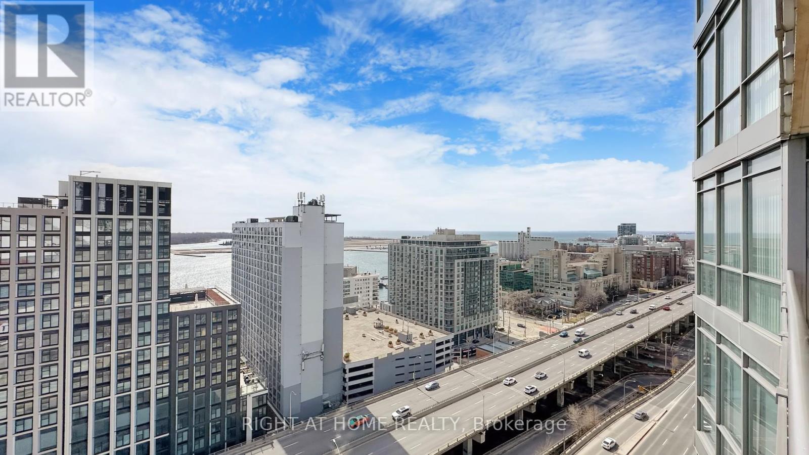 2102 - 5 Mariner Terrace, Toronto, Ontario  M5V 3V6 - Photo 35 - C12919390